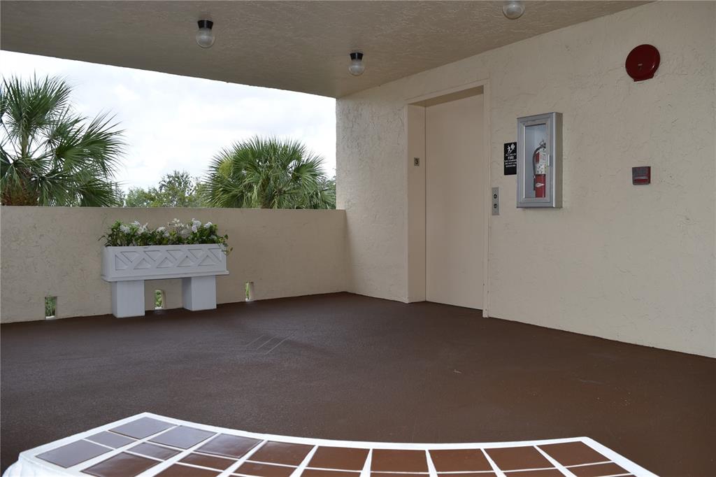 Poinciana Lakes Bldgs A & - Residential