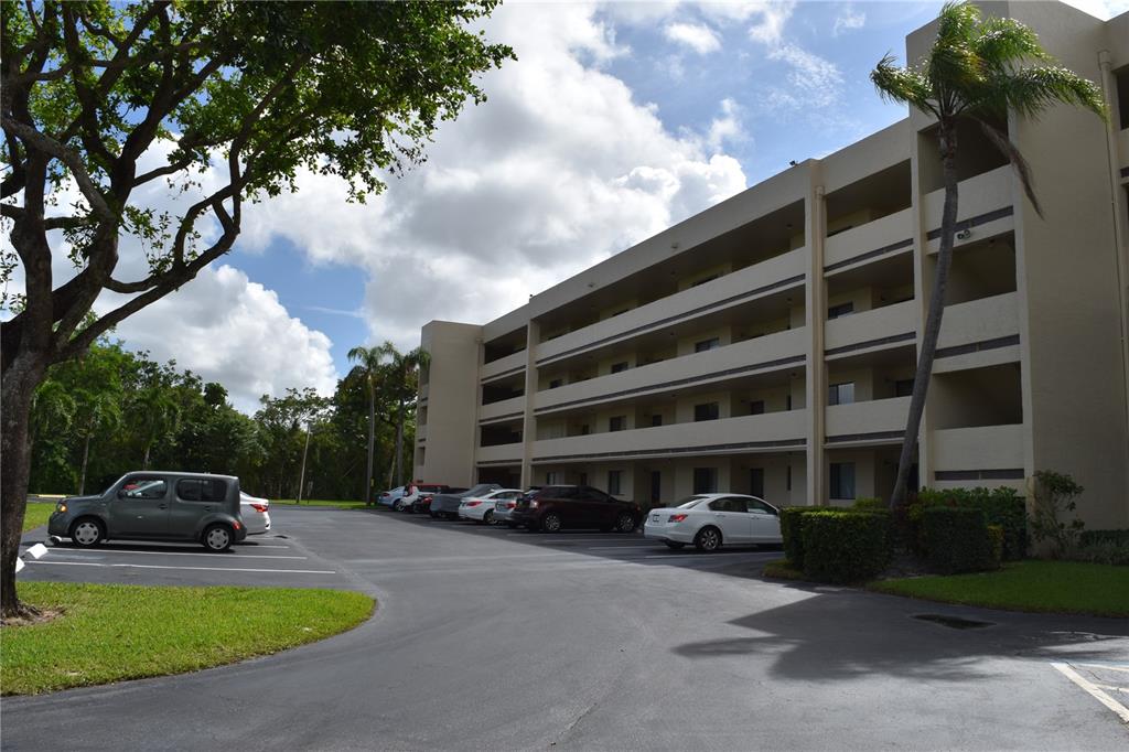 Poinciana Lakes Bldgs A & - Residential