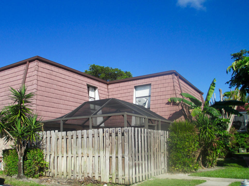 COURTYARDS AT BOCA - Residential Lease