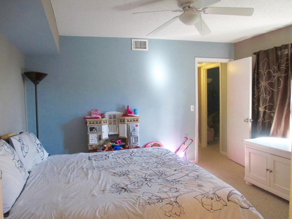 COURTYARDS AT BOCA - Residential Lease