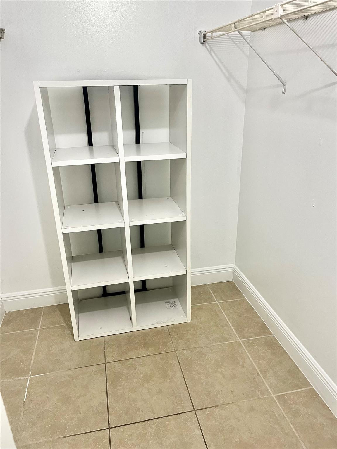 HERITAGE CIRCLE CONDO - Residential Lease