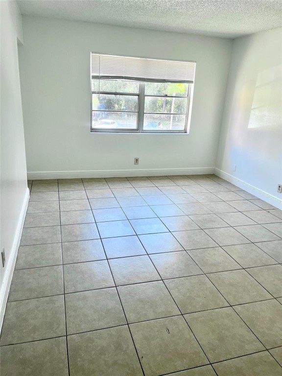 HERITAGE CIRCLE CONDO - Residential Lease