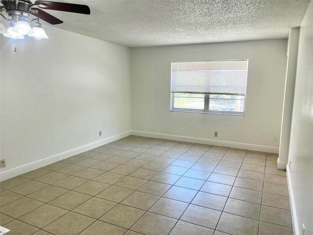 HERITAGE CIRCLE CONDO - Residential Lease