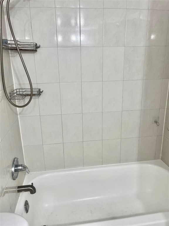 HERITAGE CIRCLE CONDO - Residential Lease