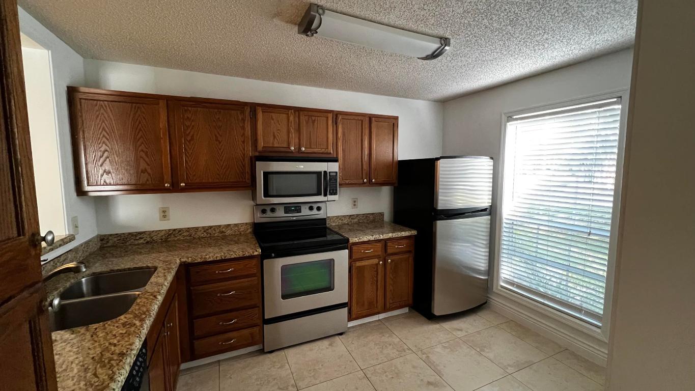 HEATHERWOOD CONDO - Residential Lease