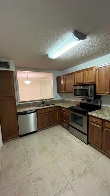 HEATHERWOOD CONDO - Residential Lease