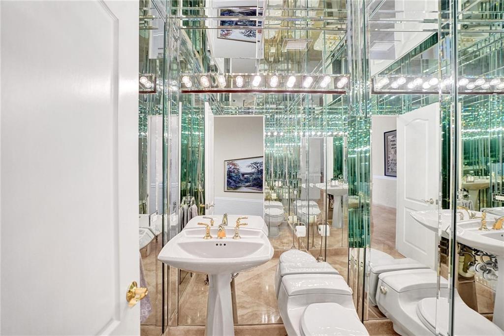 DELRAY LAKES EST - Residential