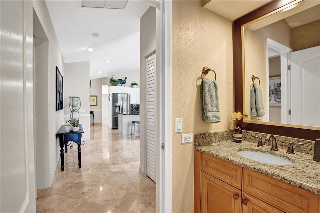 DELRAY LAKES EST - Residential