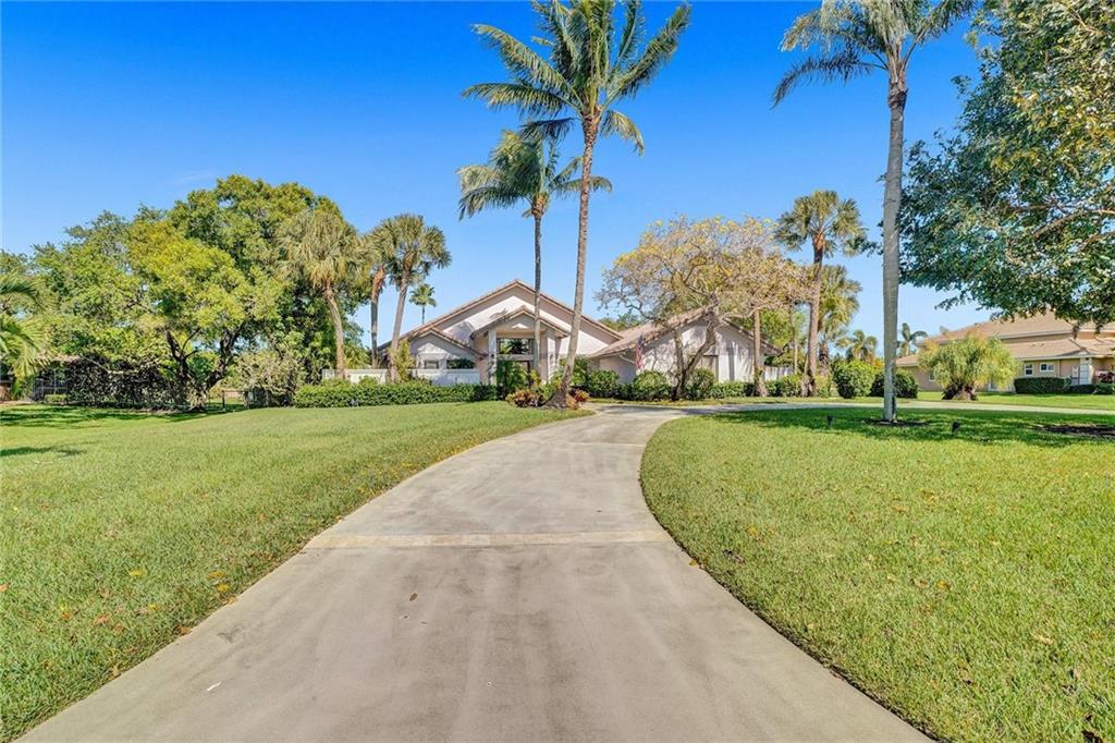 DELRAY LAKES EST - Residential