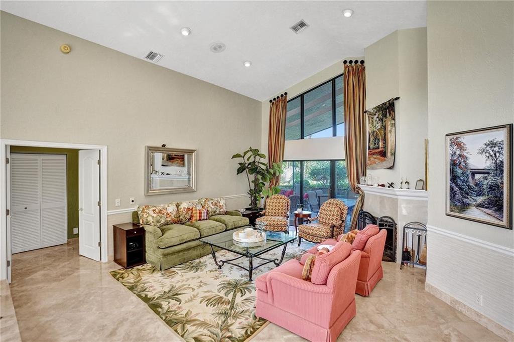 DELRAY LAKES EST - Residential