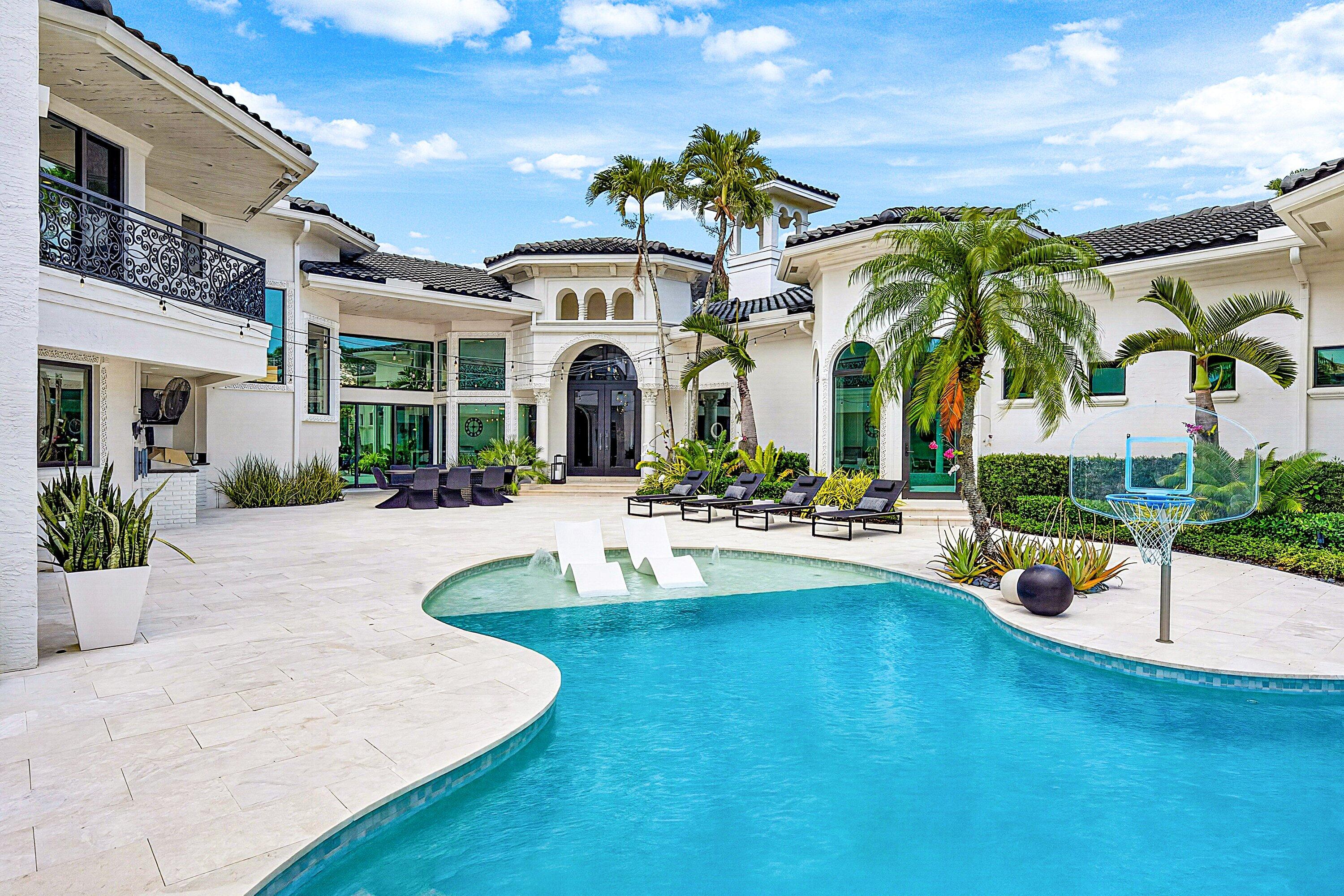 CARLTON ESTATES AT WOODFIELD COUNTRY CLUB - Residential