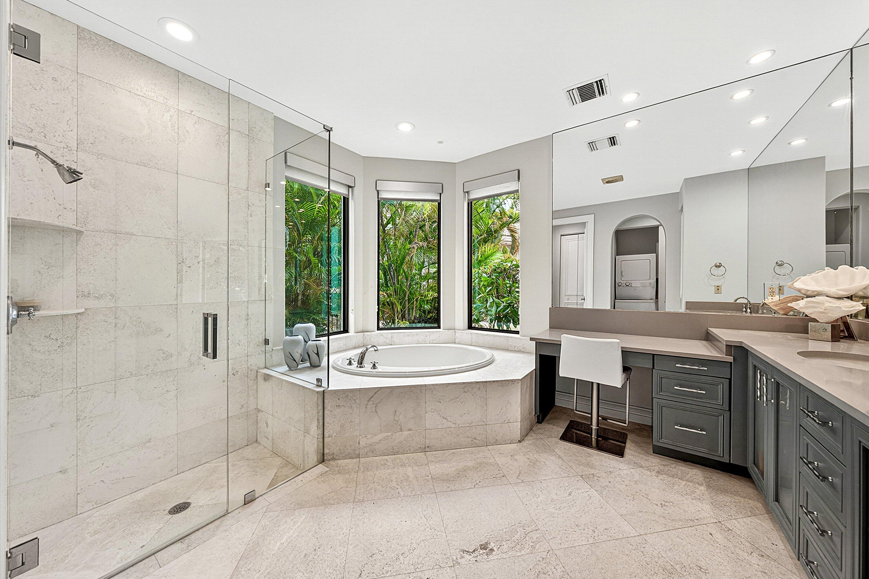 CARLTON ESTATES AT WOODFIELD COUNTRY CLUB - Residential