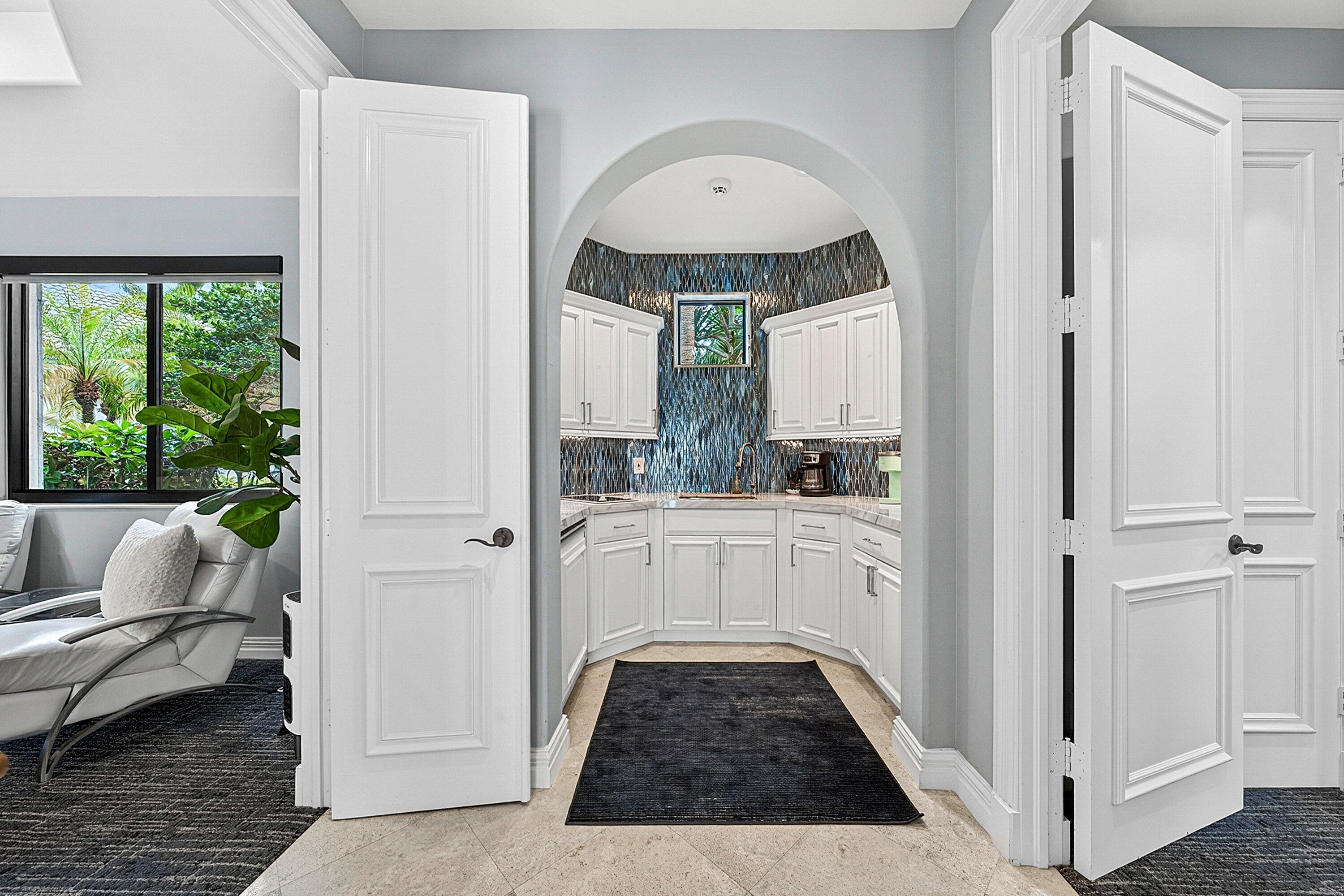 CARLTON ESTATES AT WOODFIELD COUNTRY CLUB - Residential