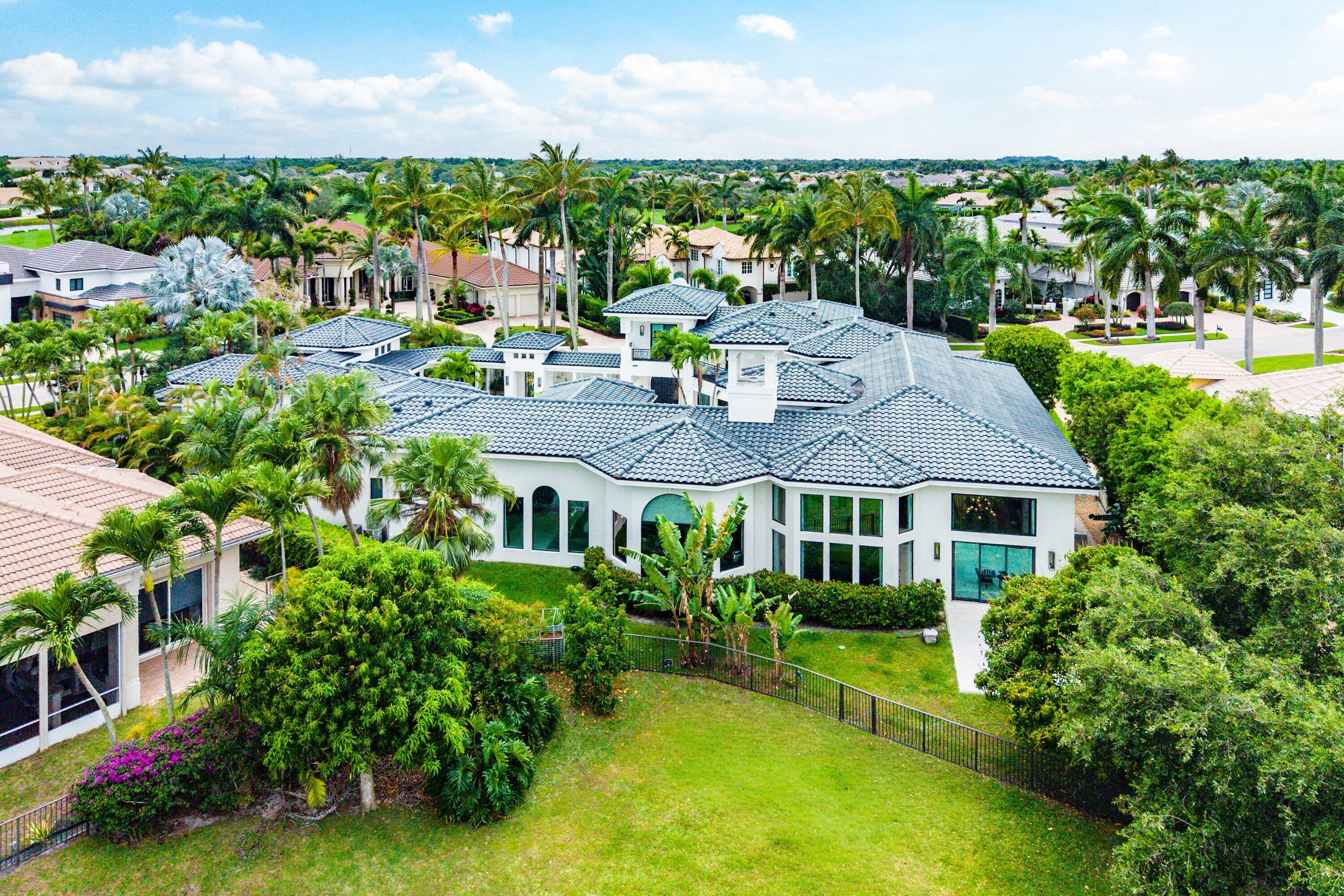 CARLTON ESTATES AT WOODFIELD COUNTRY CLUB - Residential