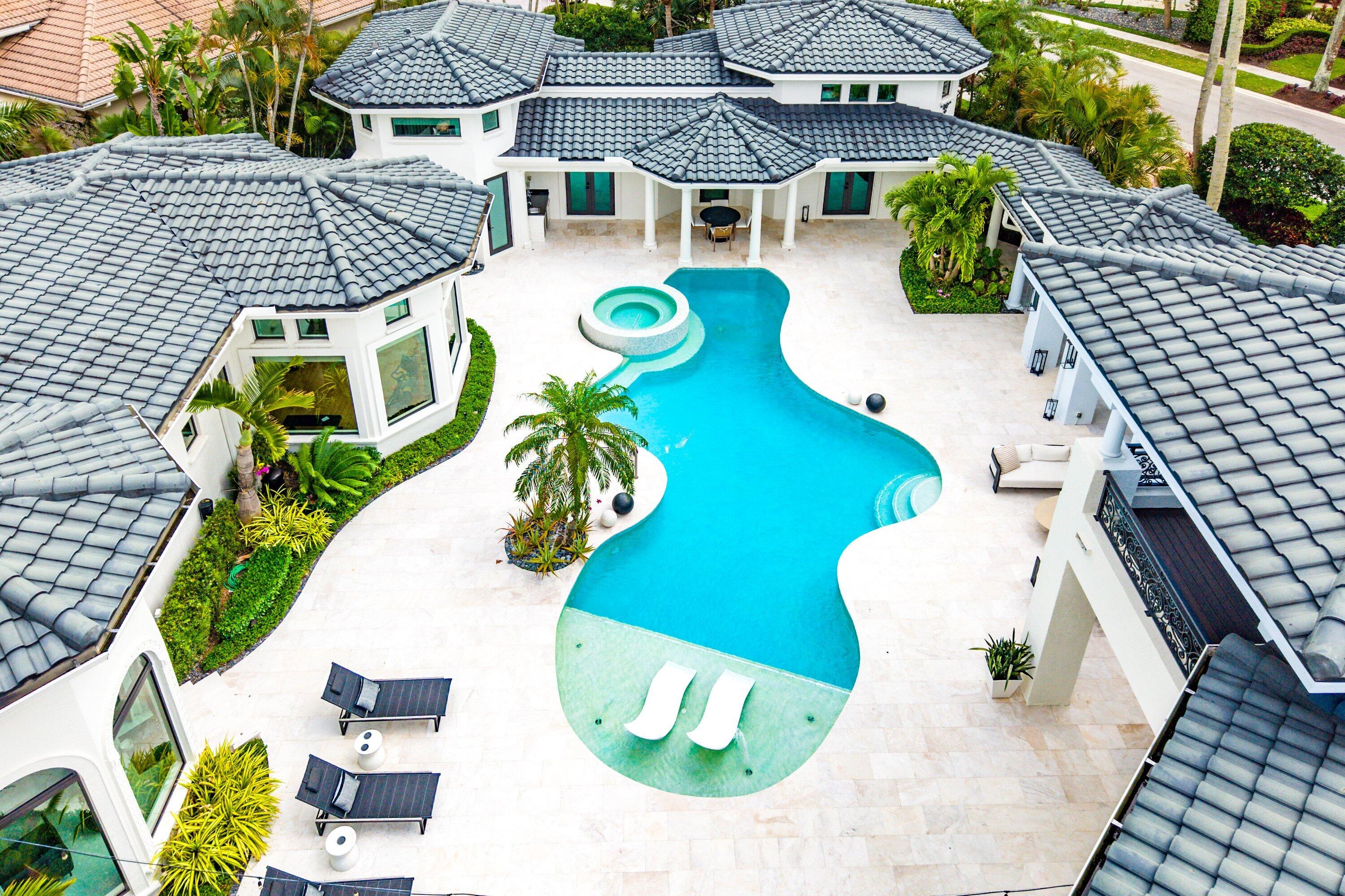 CARLTON ESTATES AT WOODFIELD COUNTRY CLUB - Residential