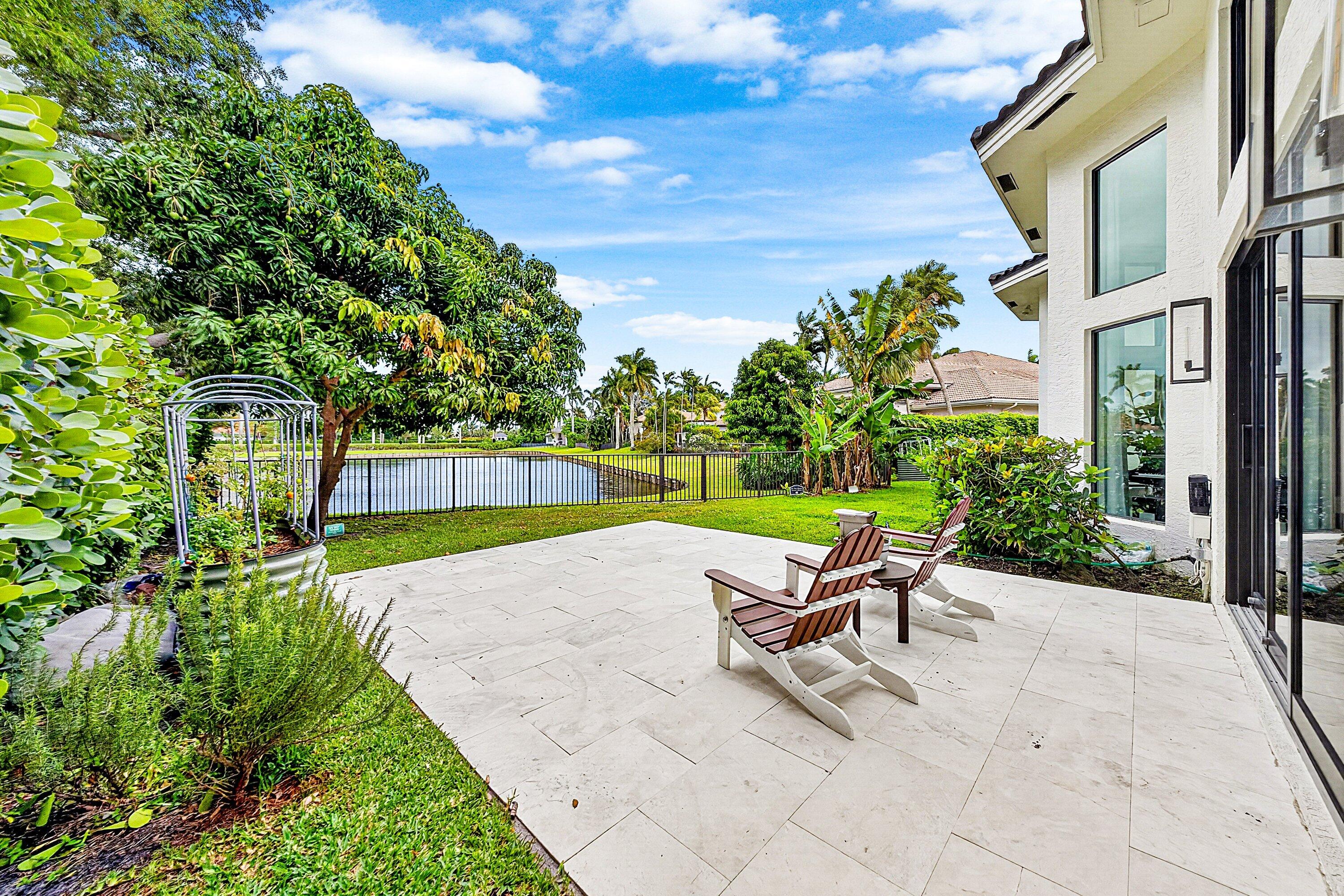 CARLTON ESTATES AT WOODFIELD COUNTRY CLUB - Residential