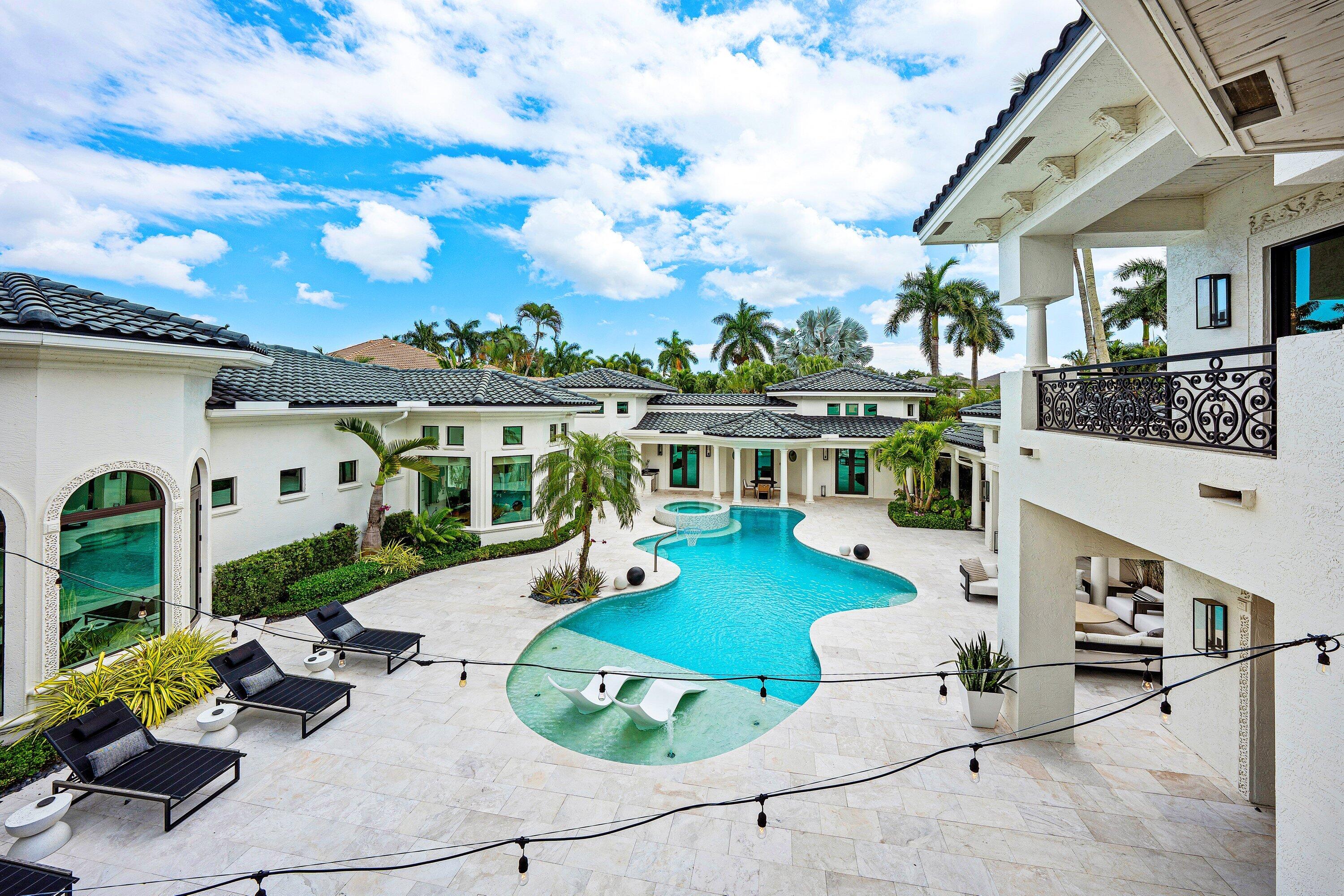 CARLTON ESTATES AT WOODFIELD COUNTRY CLUB - Residential