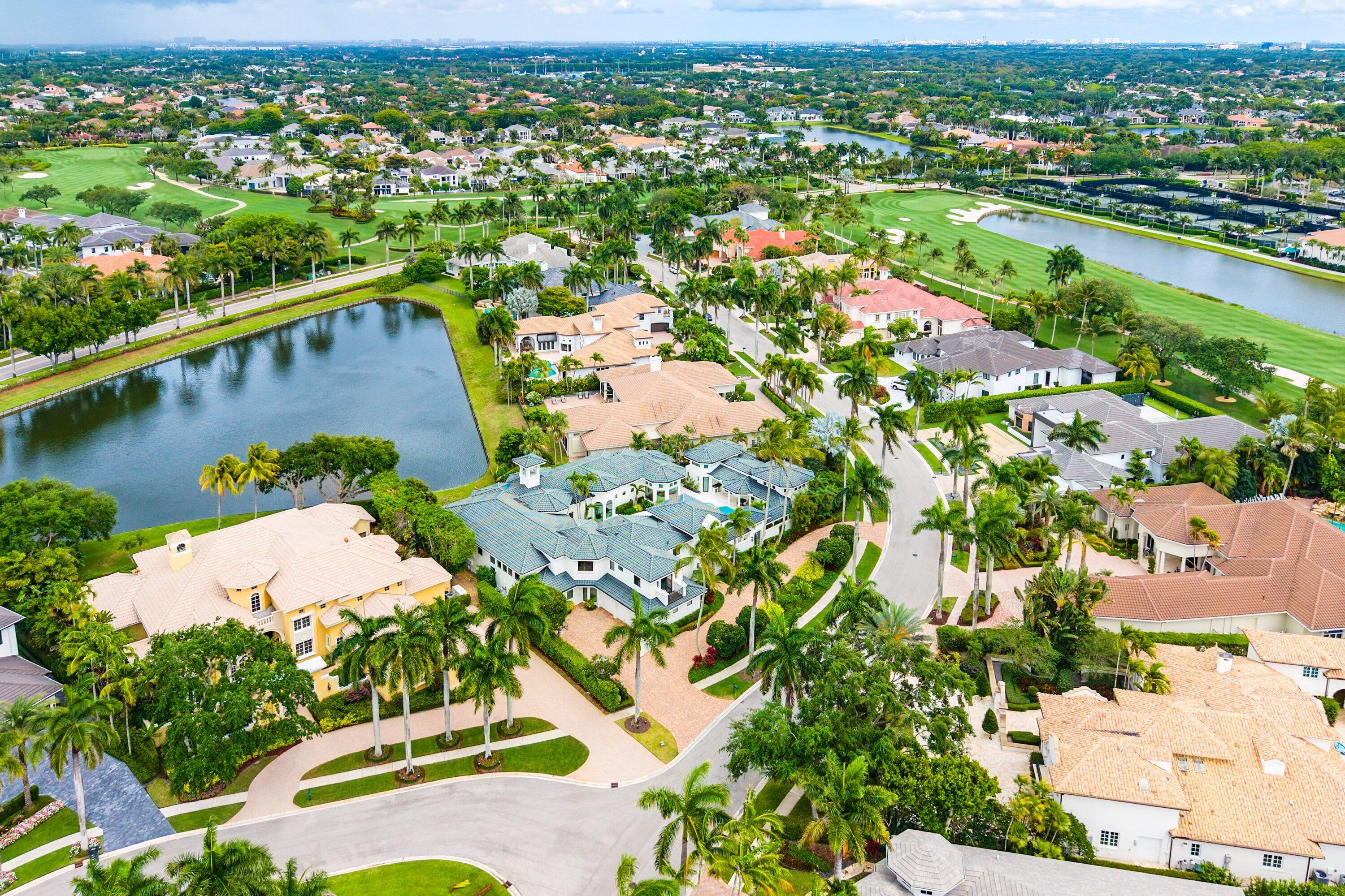 CARLTON ESTATES AT WOODFIELD COUNTRY CLUB - Residential