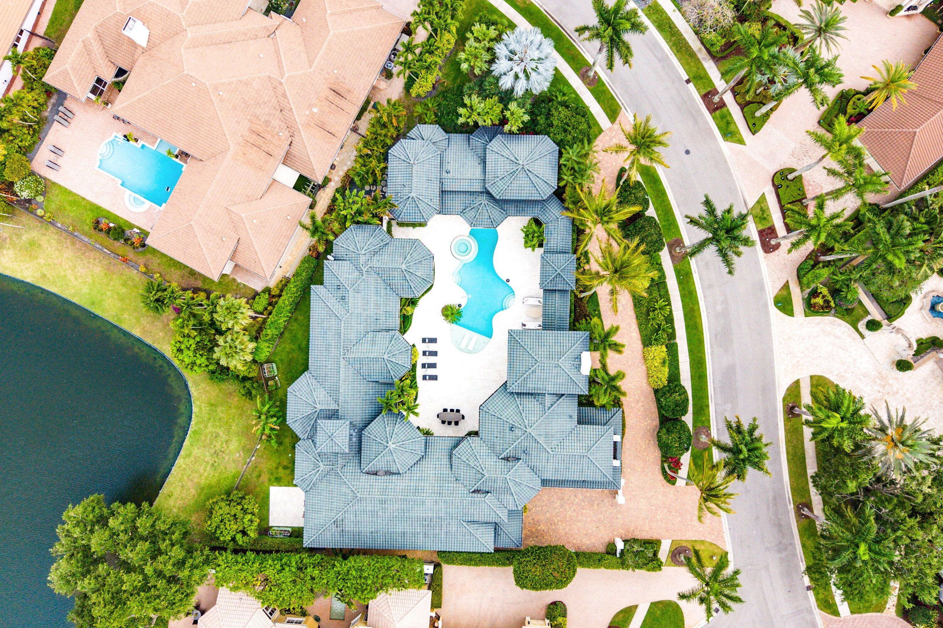 CARLTON ESTATES AT WOODFIELD COUNTRY CLUB - Residential