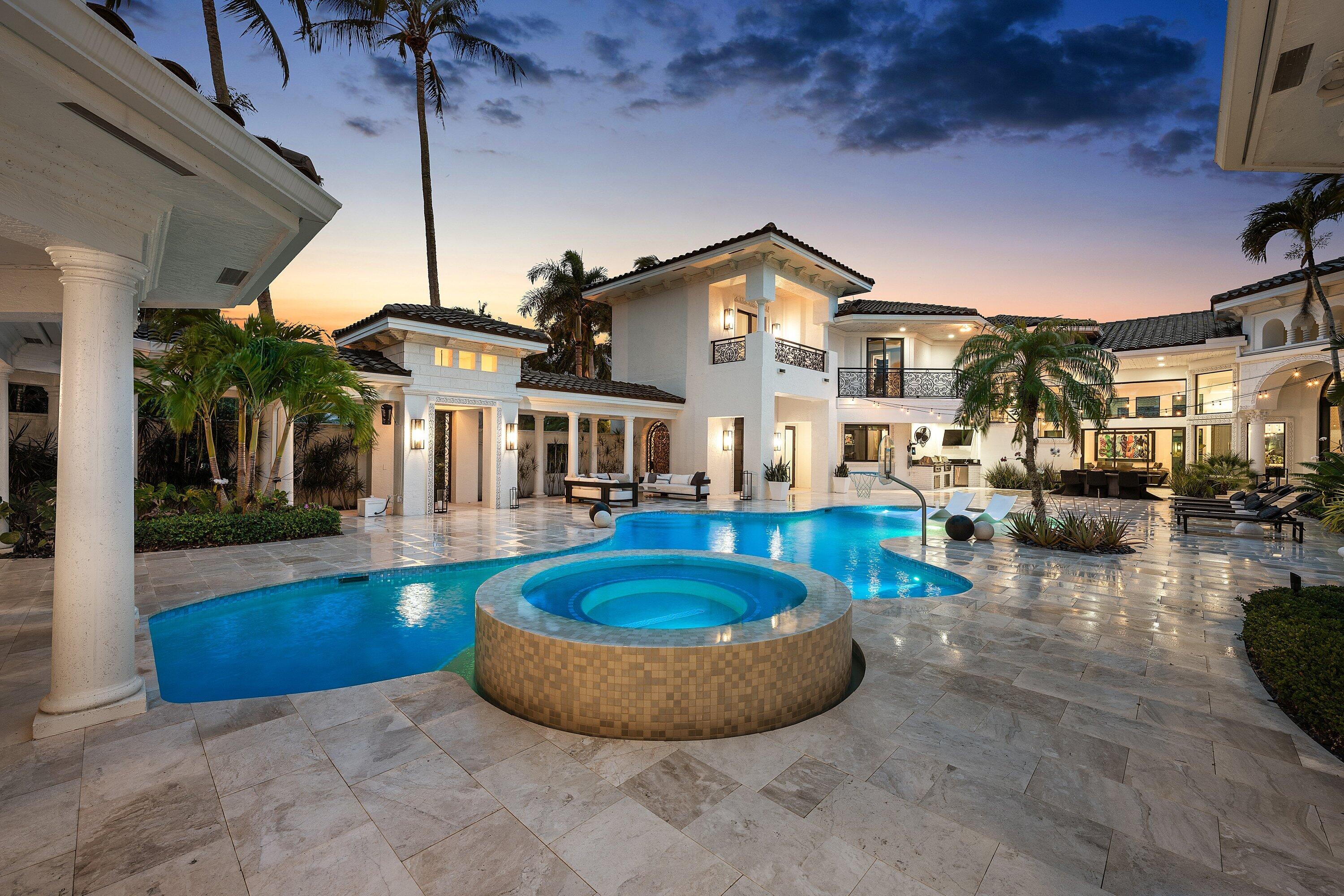 CARLTON ESTATES AT WOODFIELD COUNTRY CLUB - Residential