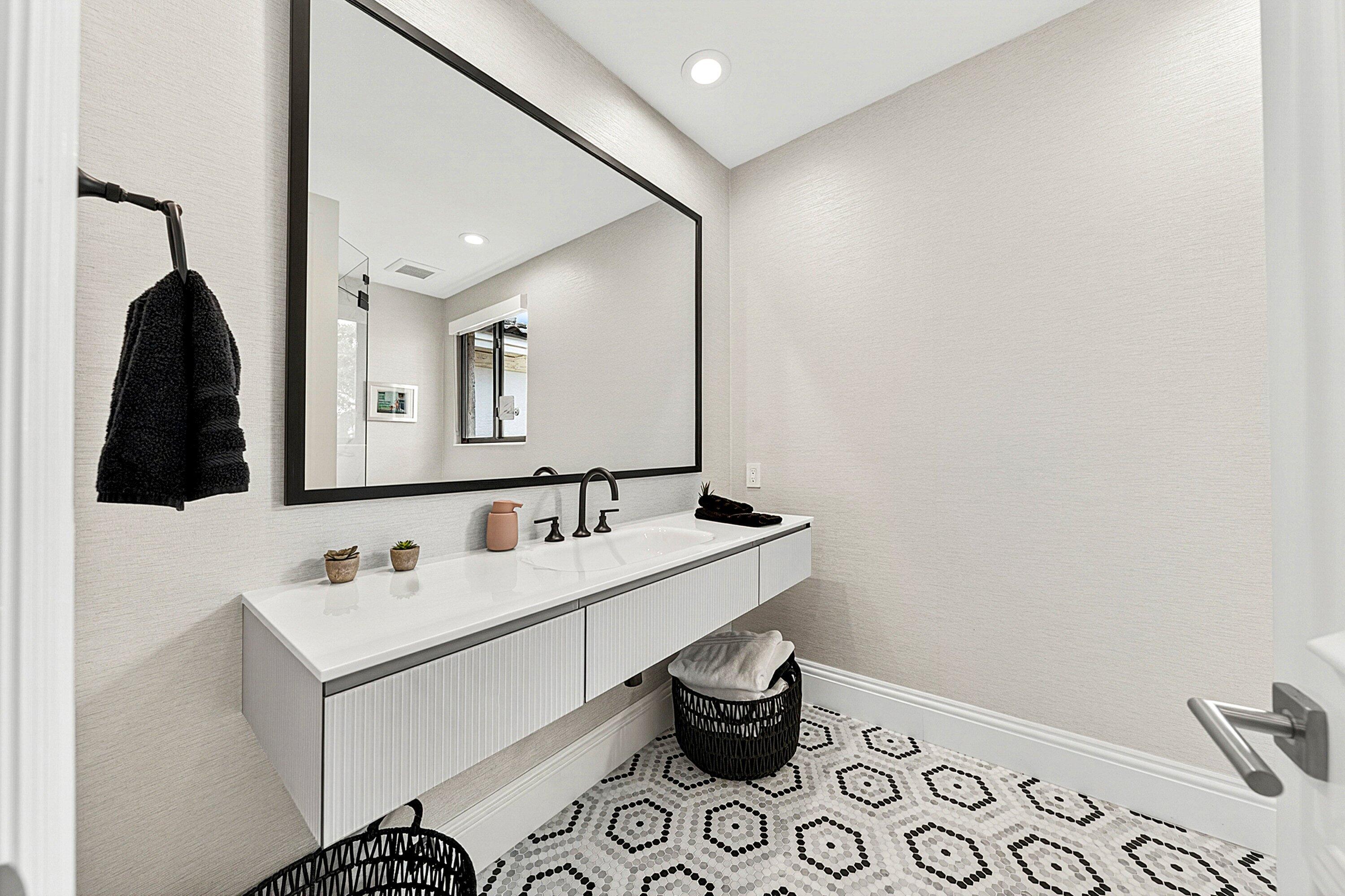 CARLTON ESTATES AT WOODFIELD COUNTRY CLUB - Residential