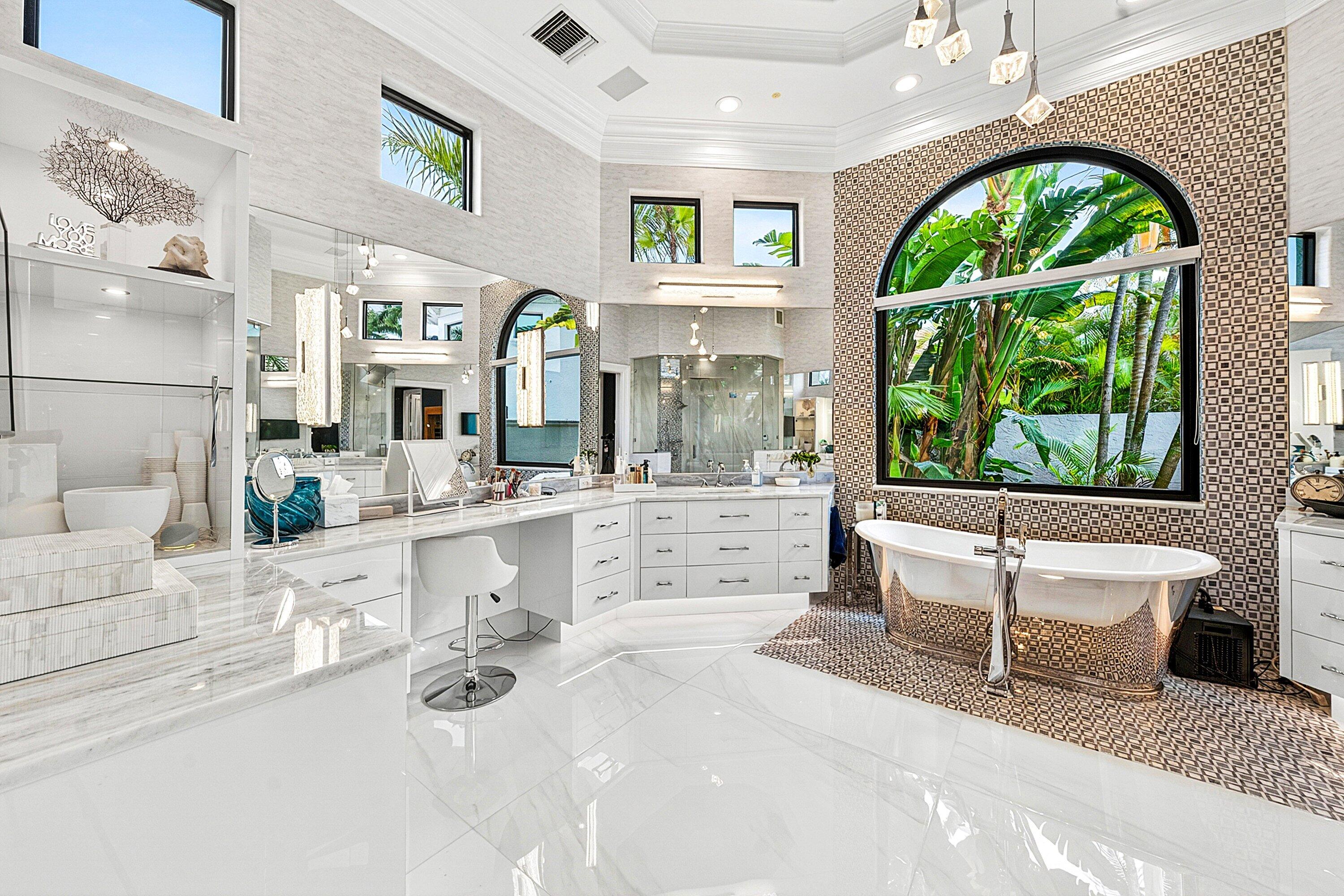 CARLTON ESTATES AT WOODFIELD COUNTRY CLUB - Residential