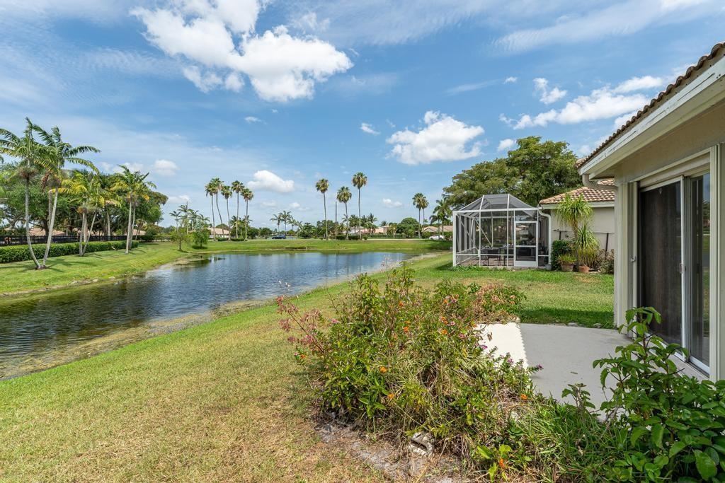 VILLAGES OF RENAISSANCE - Residential Lease