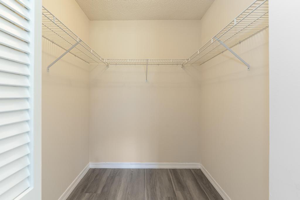 VILLAGES OF RENAISSANCE - Residential Lease