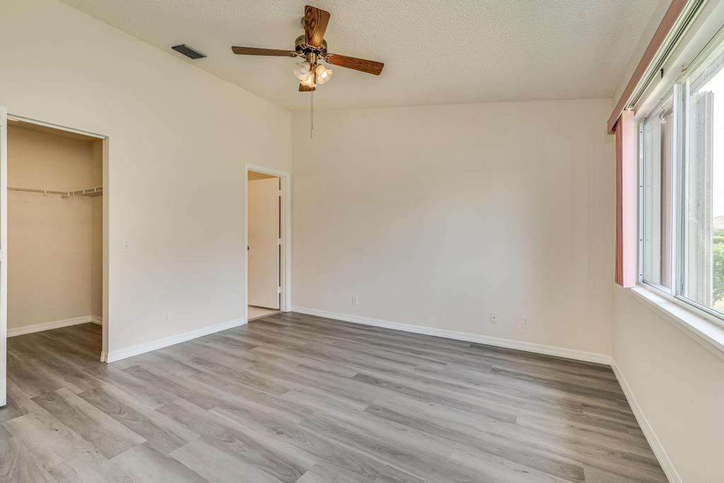 VILLAGES OF RENAISSANCE - Residential Lease