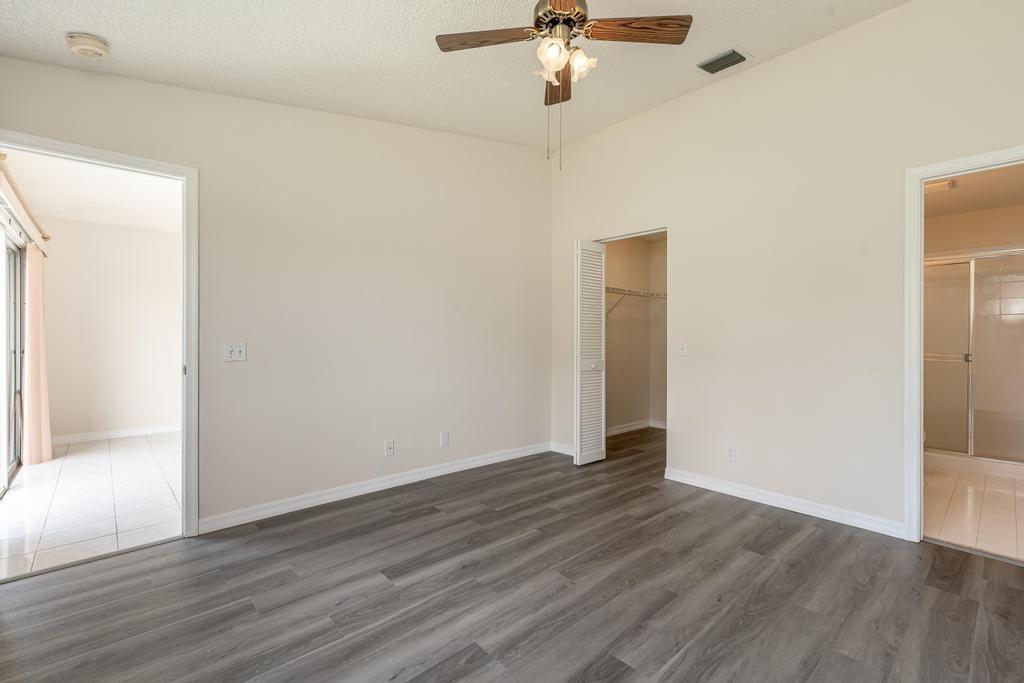 VILLAGES OF RENAISSANCE - Residential Lease