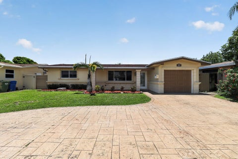 Photo of 8580 NW 12th Street, Pembroke Pines, FL 33024 (MLS # B26036887)