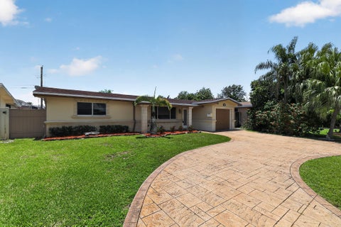 Tiny photo for 8580 NW 12th Street, Pembroke Pines, FL 33024 (MLS # B26036887)