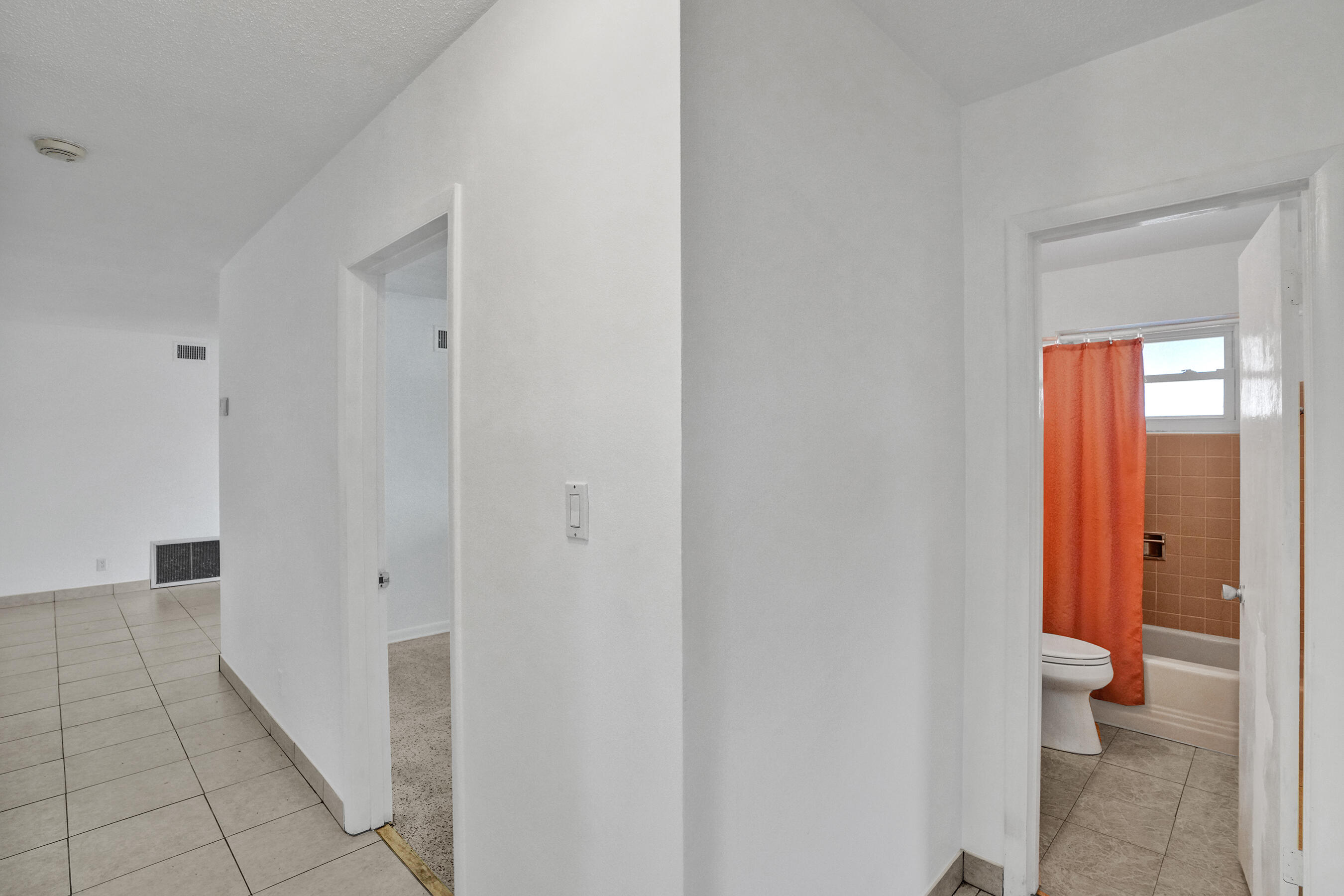 Boulevard Park 51-33 B - Residential