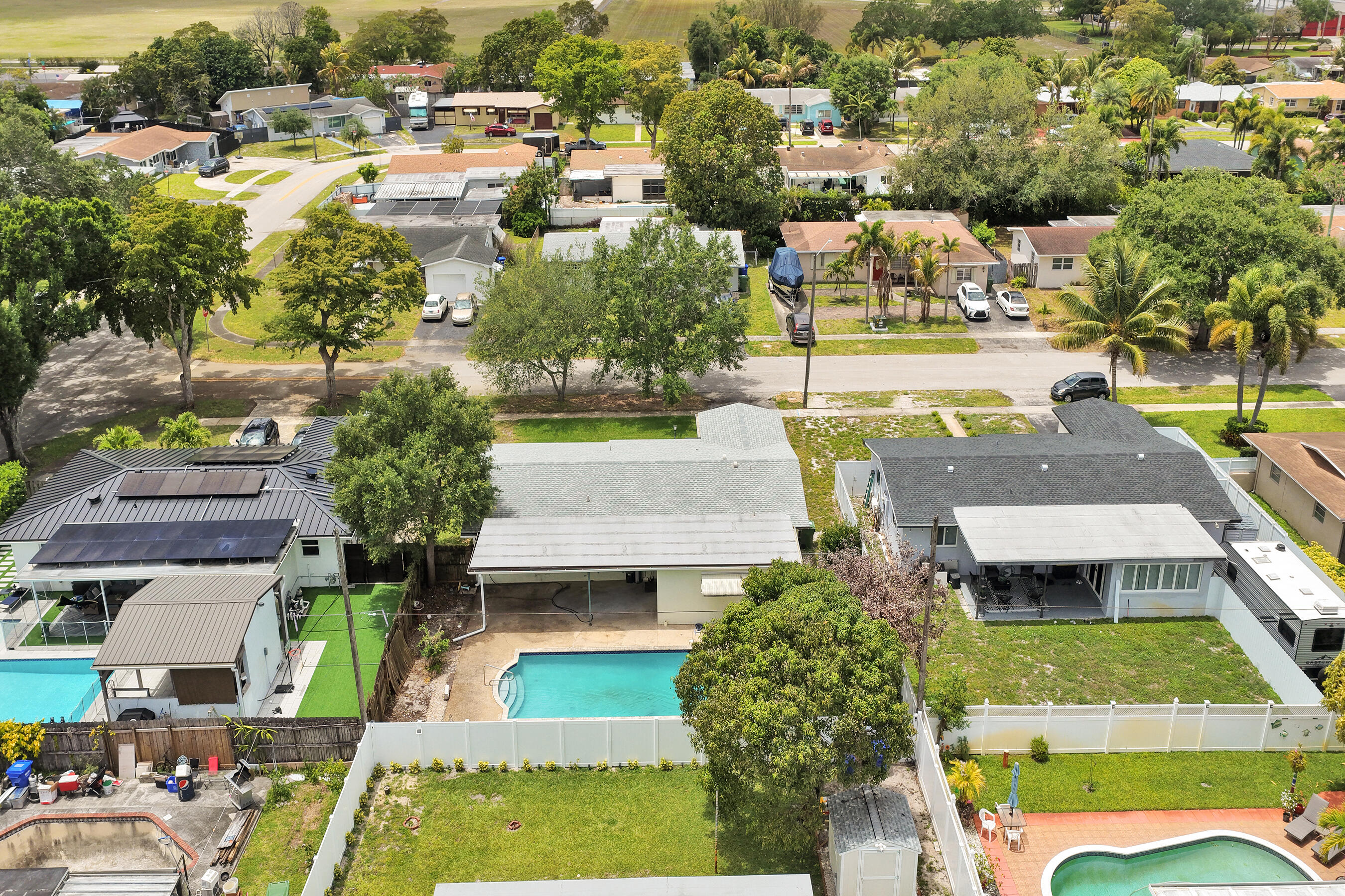 Boulevard Park 51-33 B - Residential