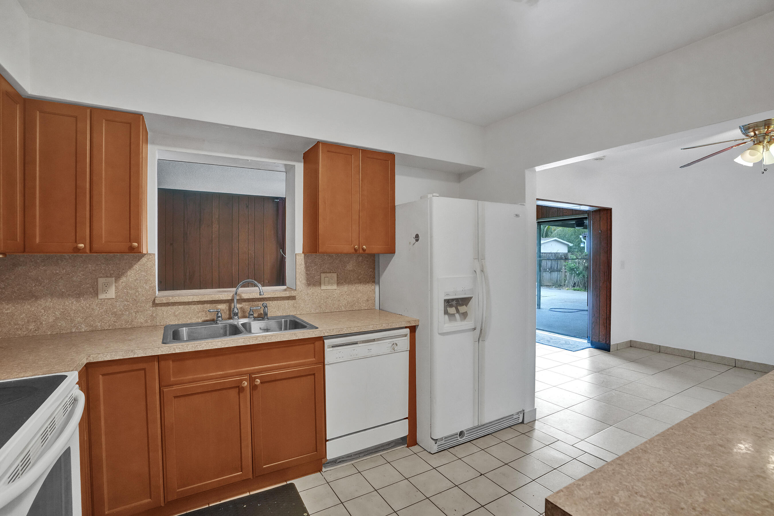 Boulevard Park 51-33 B - Residential