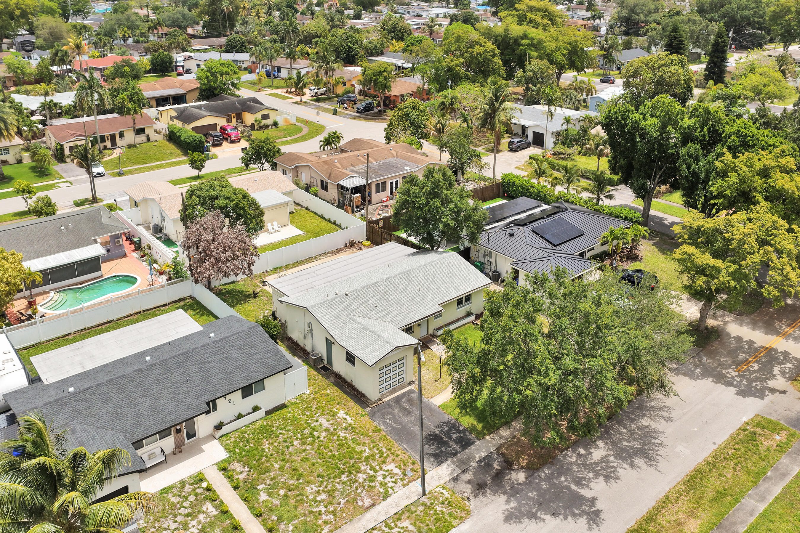 Boulevard Park 51-33 B - Residential