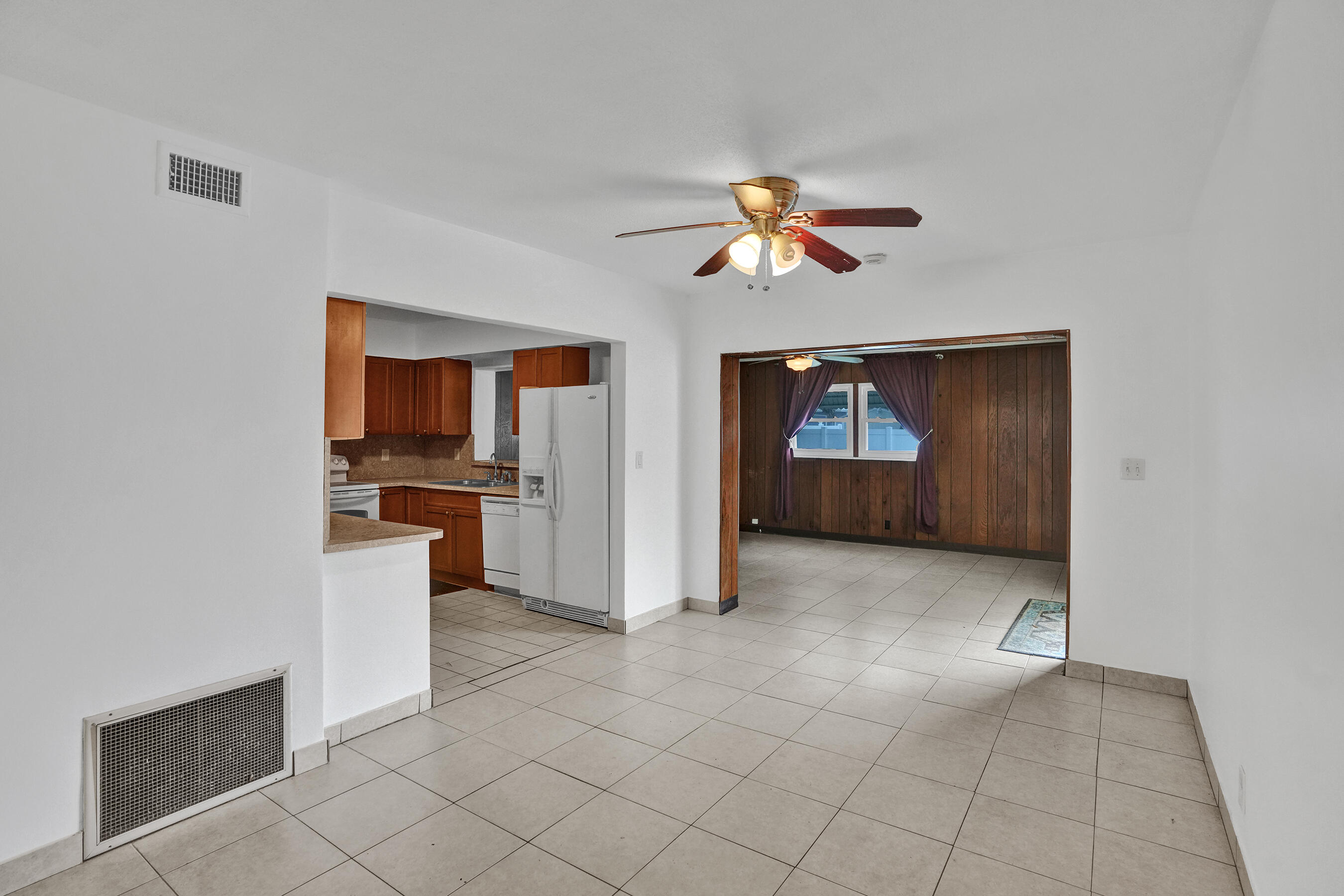 Boulevard Park 51-33 B - Residential