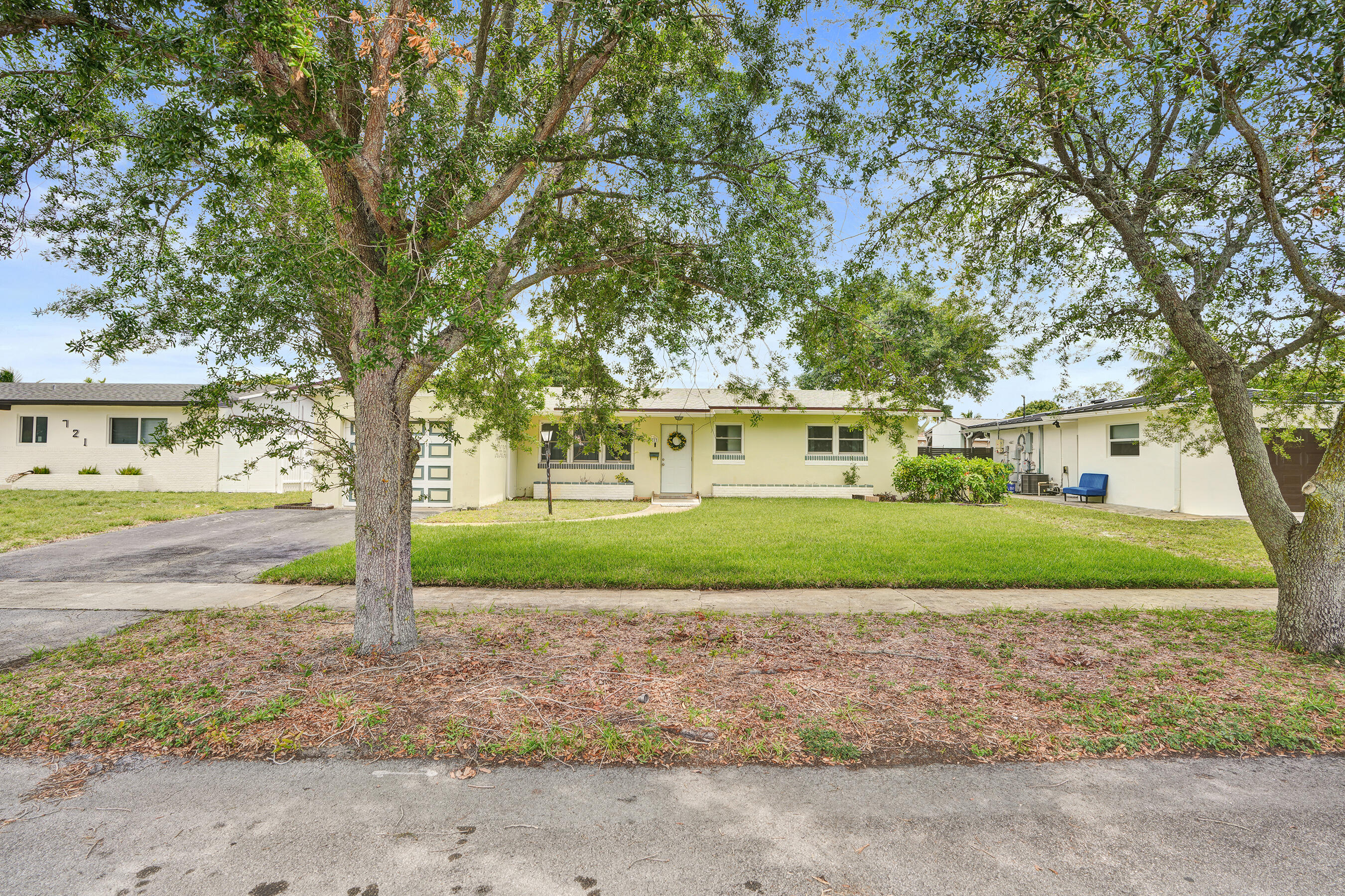 Boulevard Park 51-33 B - Residential