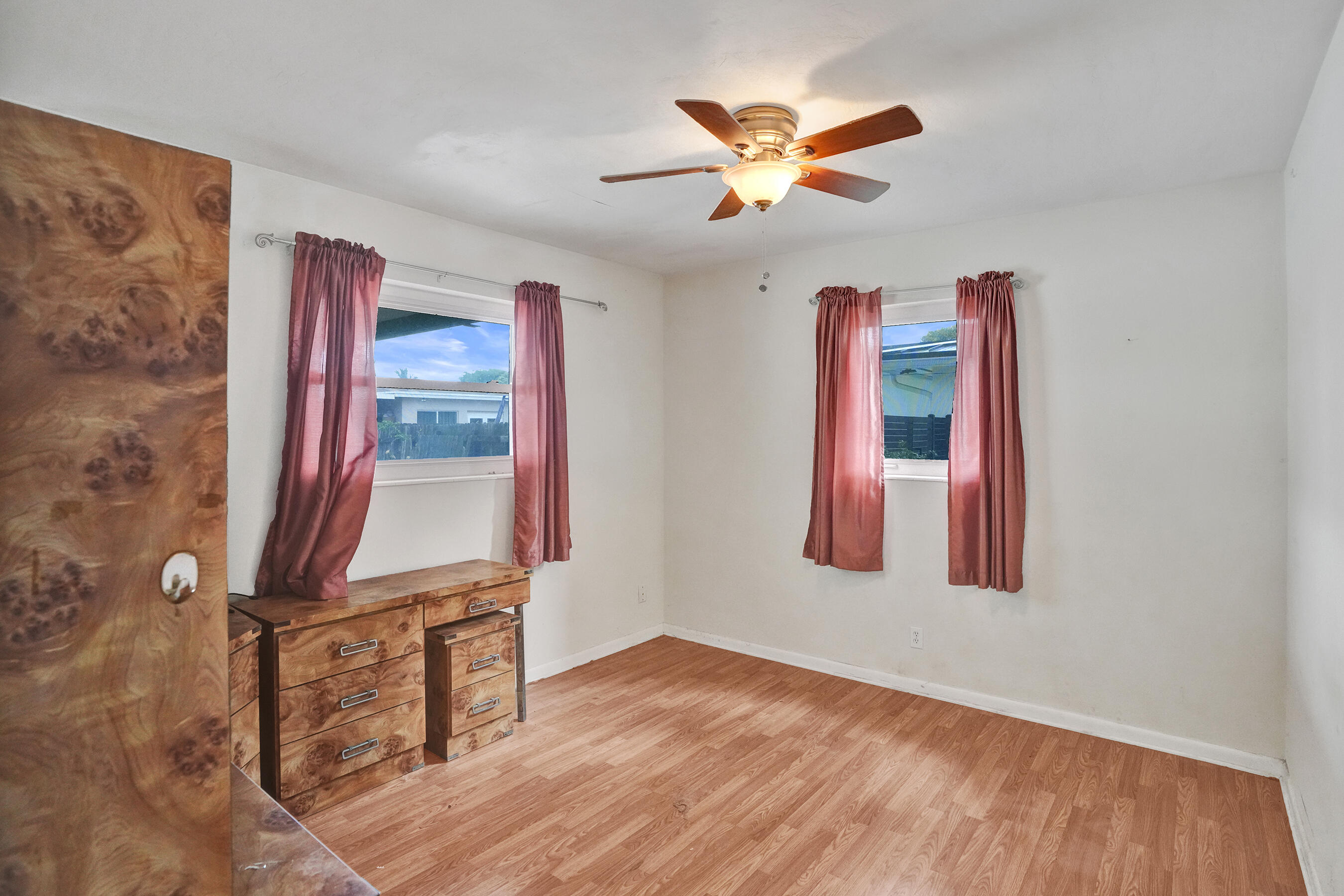 Boulevard Park 51-33 B - Residential