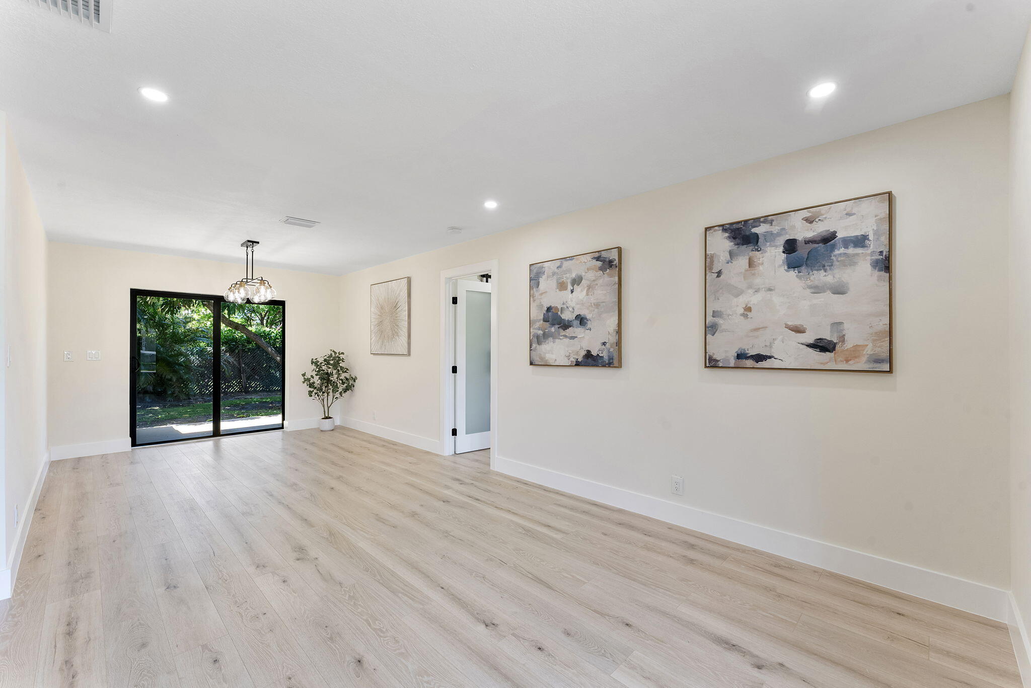 LAKE CLARKE TERR - Residential