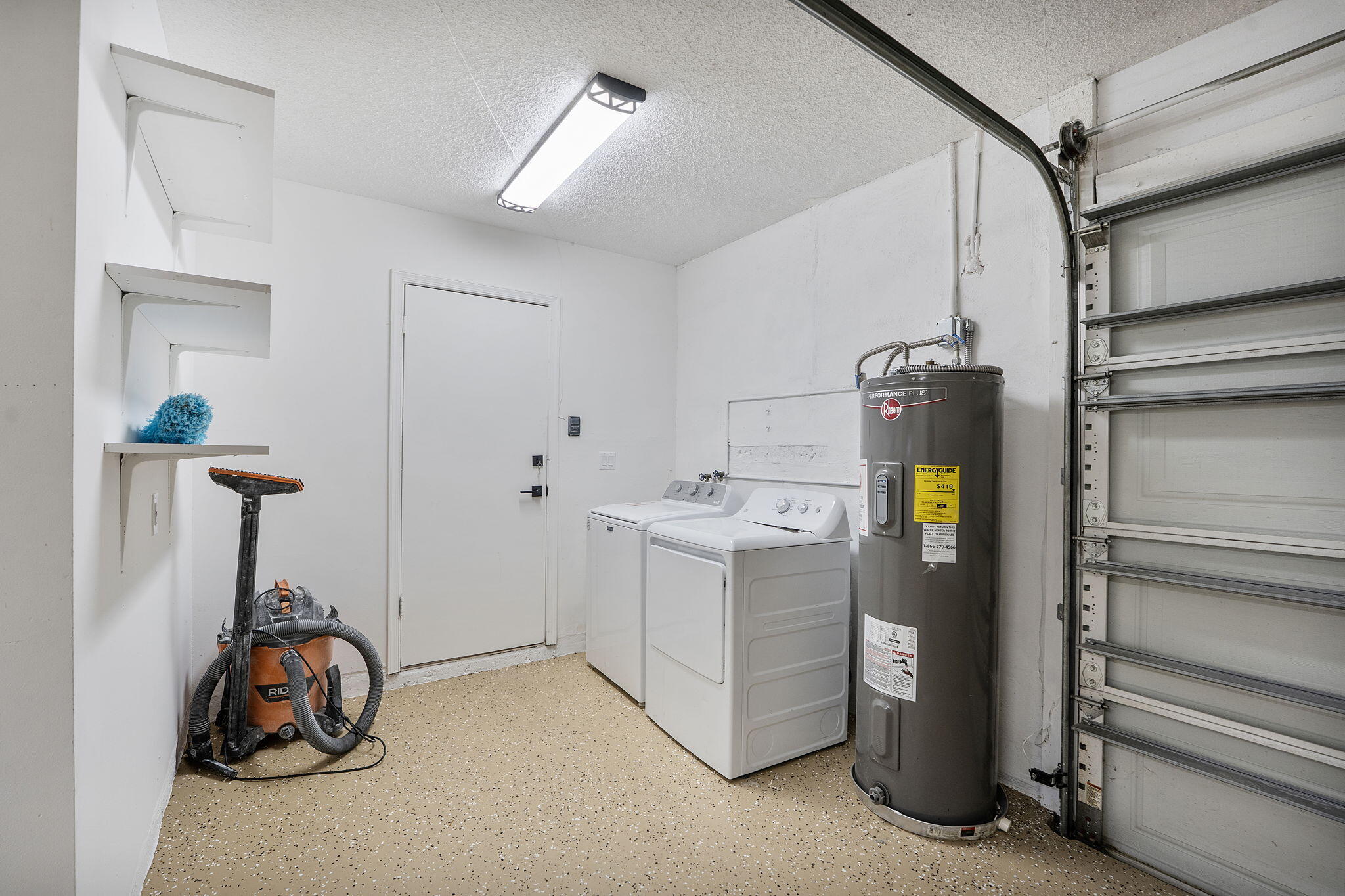 LAKE CLARKE TERR - Residential