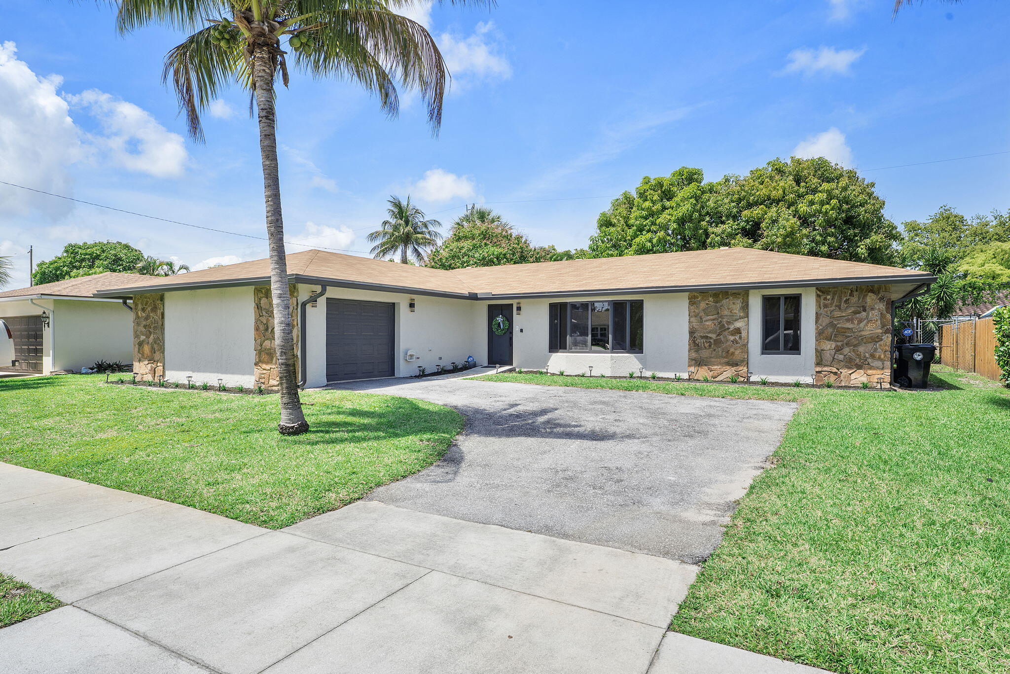 LAKE CLARKE TERR - Residential