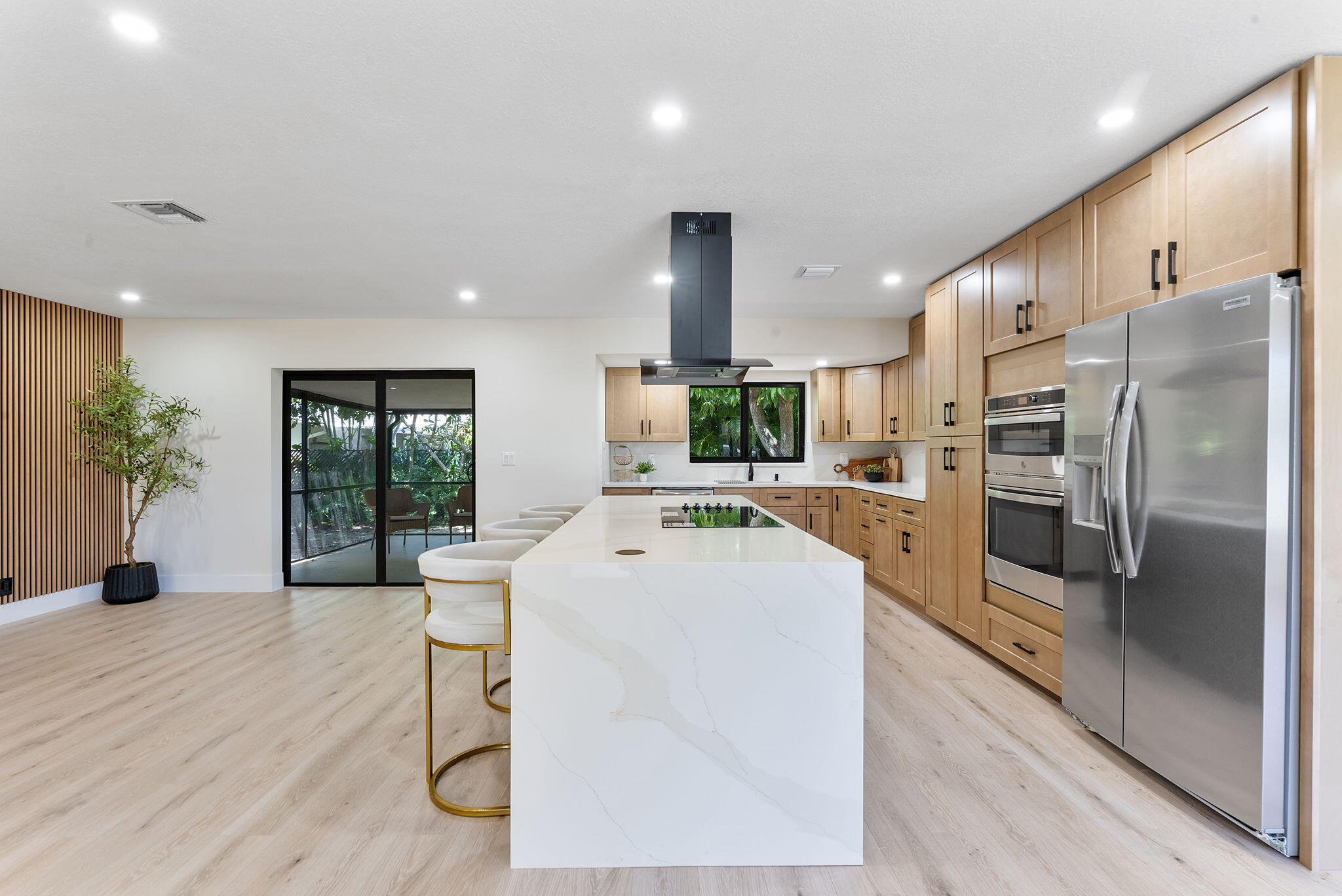 LAKE CLARKE TERR - Residential