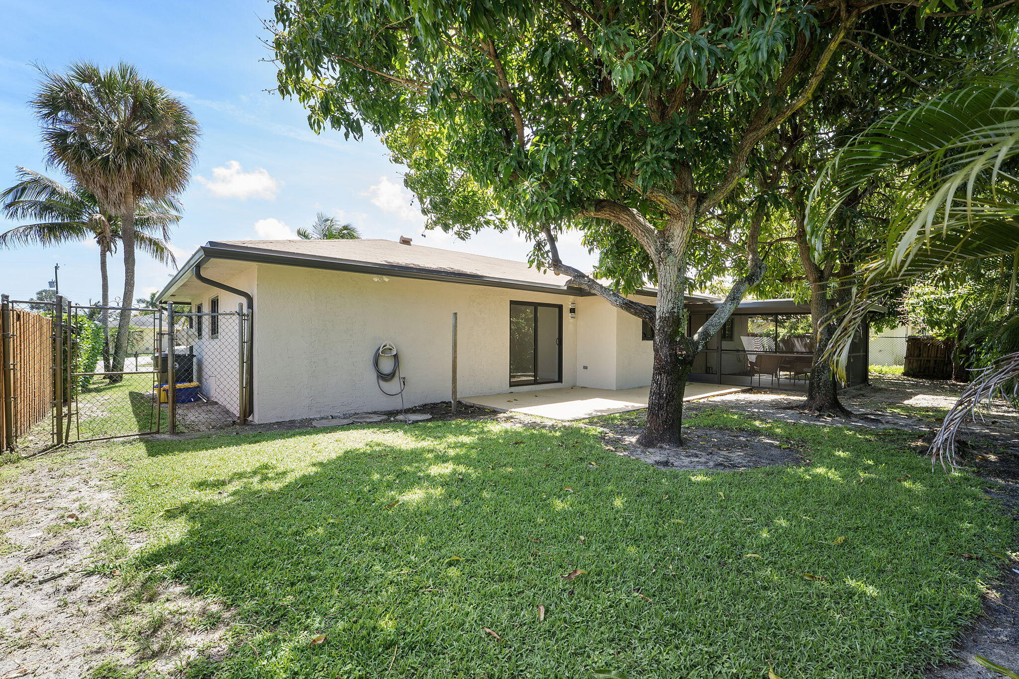 LAKE CLARKE TERR - Residential