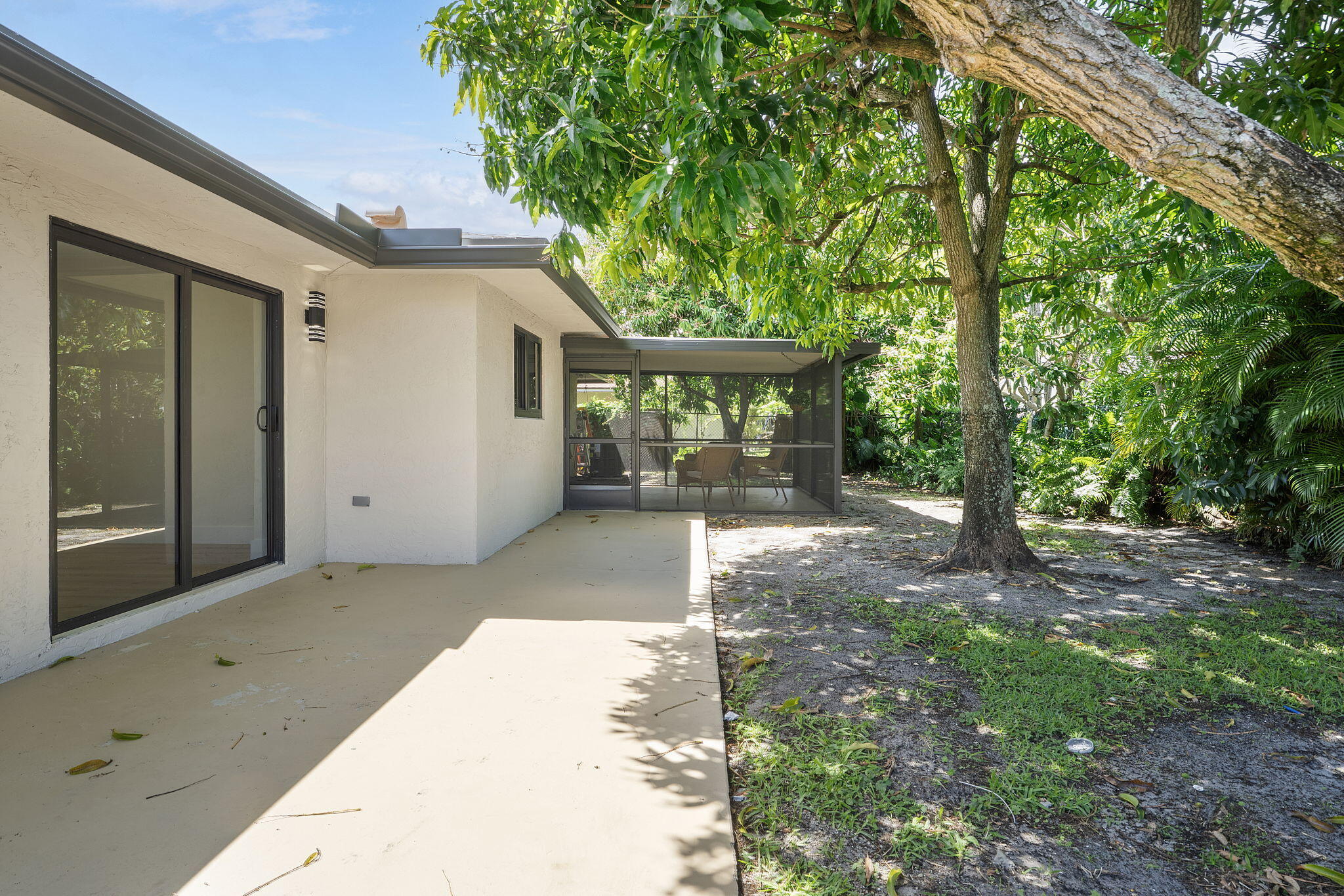 LAKE CLARKE TERR - Residential