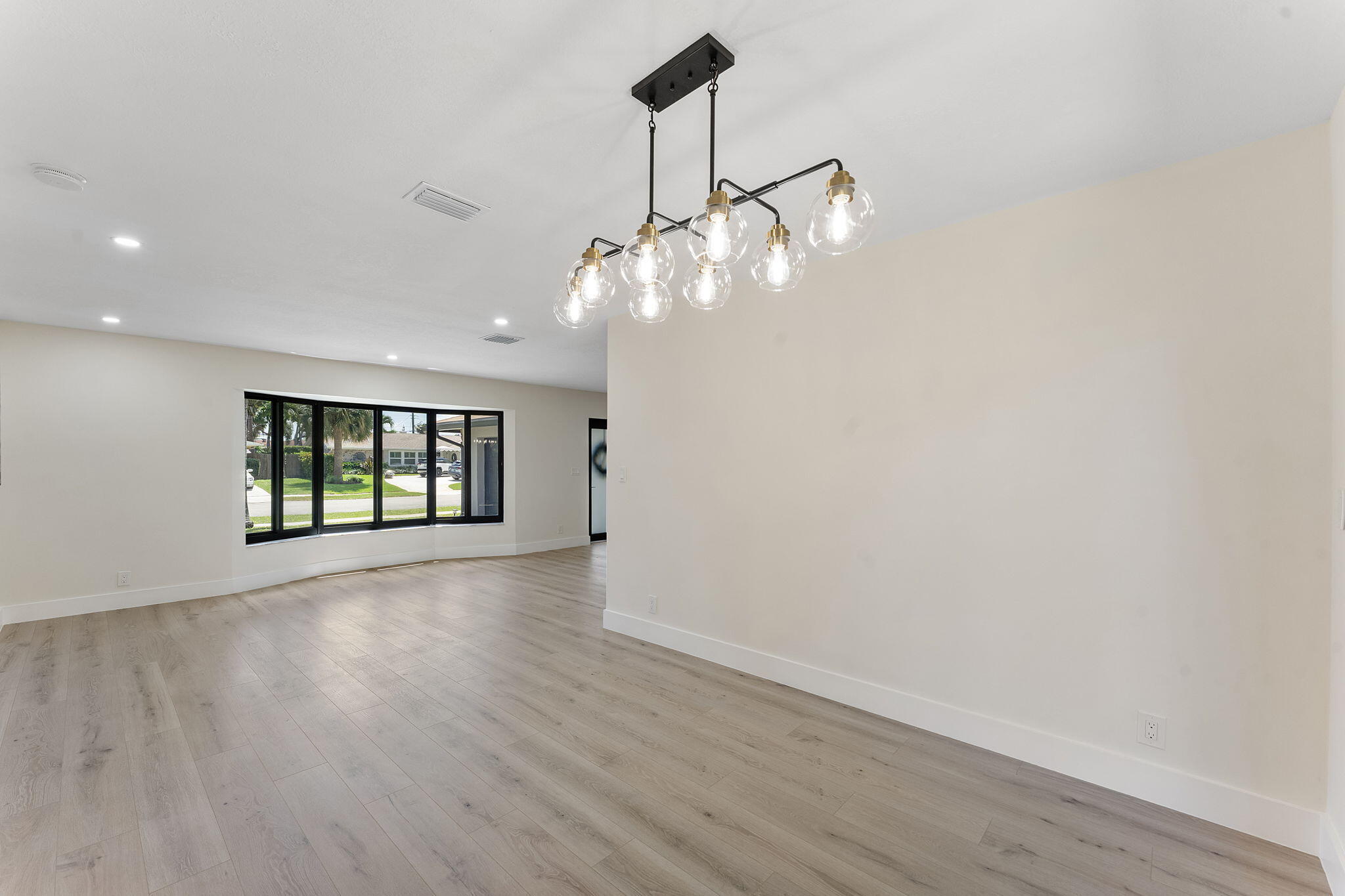 LAKE CLARKE TERR - Residential