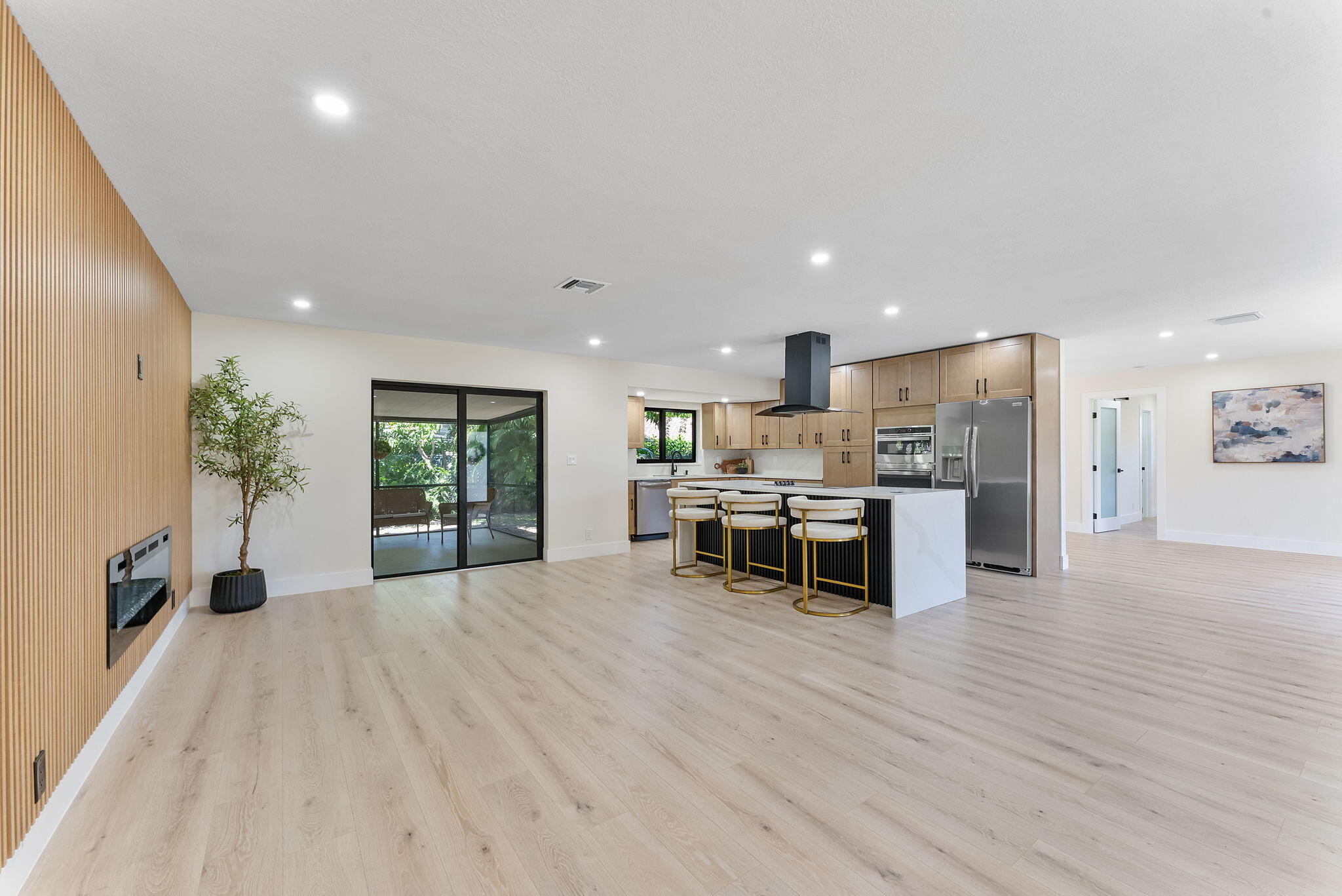 LAKE CLARKE TERR - Residential