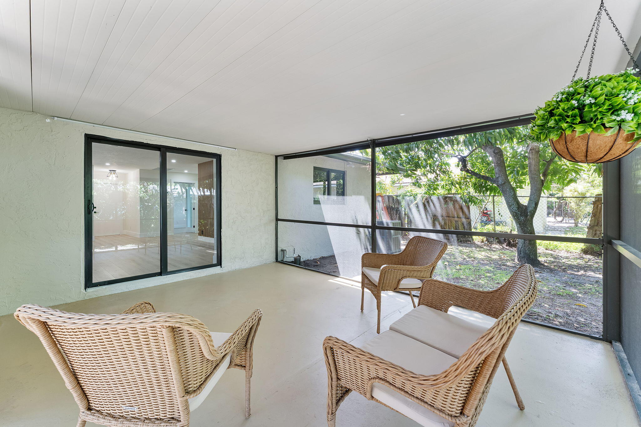 LAKE CLARKE TERR - Residential