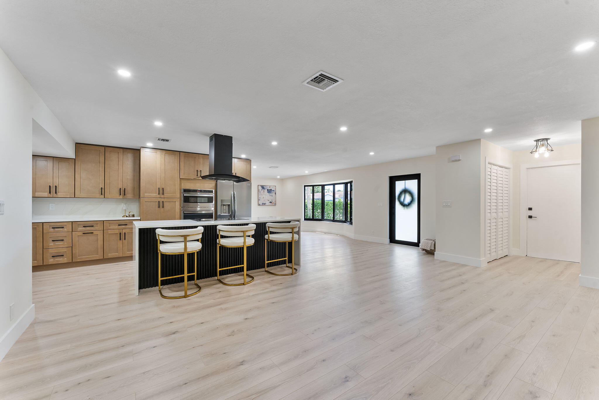 LAKE CLARKE TERR - Residential