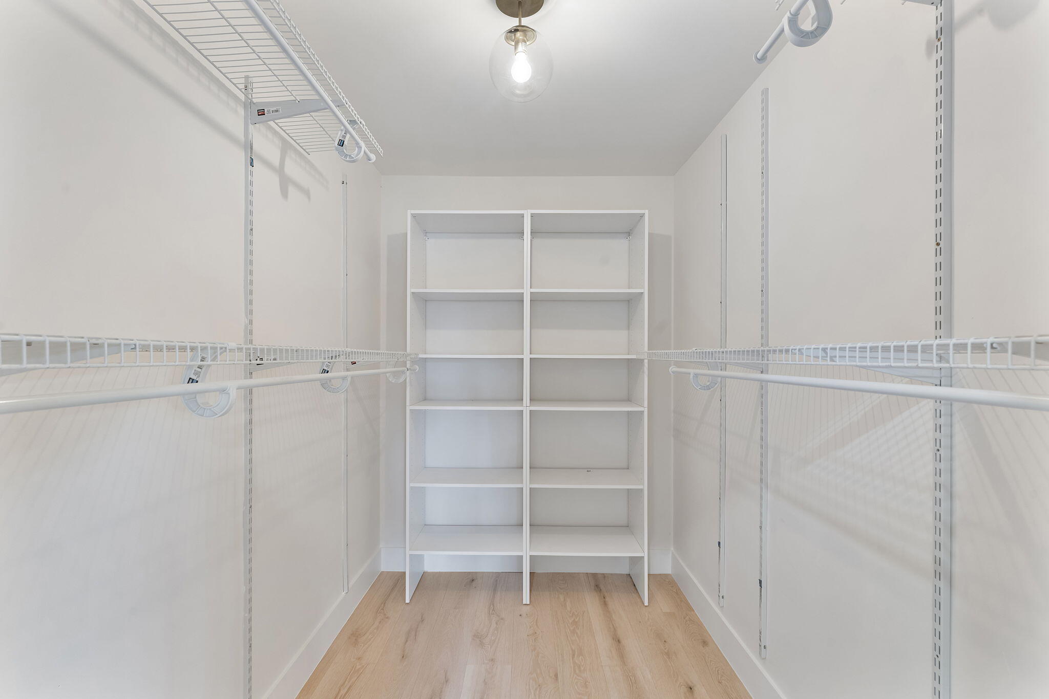 LAKE CLARKE TERR - Residential